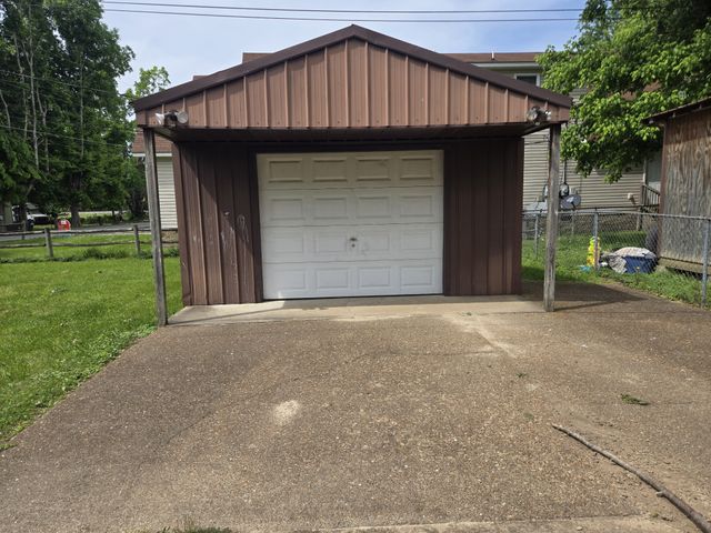 95 Sunset Dr, Waverly, TN 37185