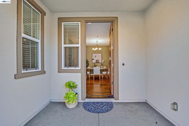 5216 Fioli Loop, San Ramon, CA 94582