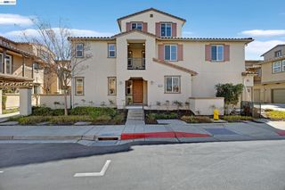 5216 Fioli Loop, San Ramon, CA 94582