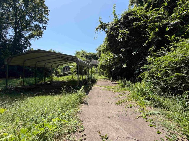 3083 SOUTHERN AVE, Memphis, TN 38111