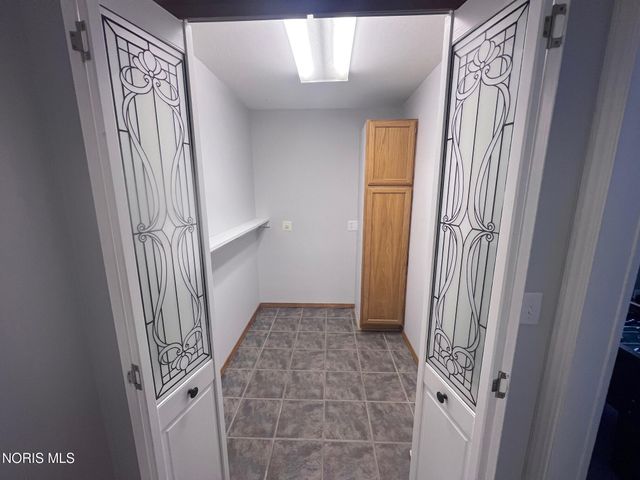 6079 Whiteford Center Road, Toledo, OH 43613