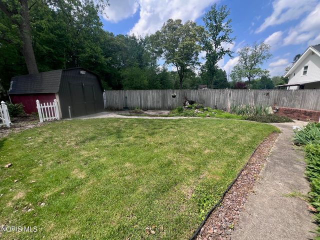 6079 Whiteford Center Road, Toledo, OH 43613