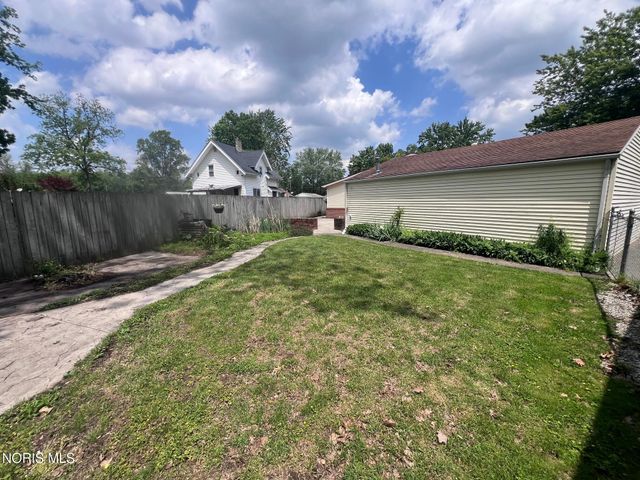 6079 Whiteford Center Road, Toledo, OH 43613