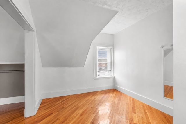 50 Hereford 4, Boston, MA 02115
