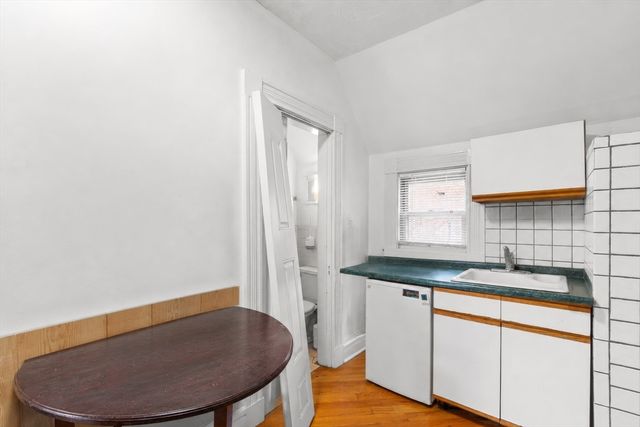50 Hereford 4, Boston, MA 02115