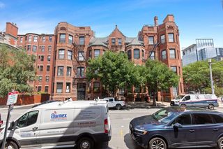 50 Hereford 4, Boston, MA 02115