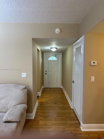 9848 Marina Boulevard 811, Boca Raton, FL 33428
