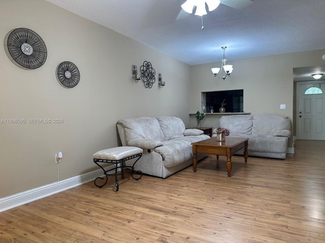 9848 Marina Boulevard 811, Boca Raton, FL 33428
