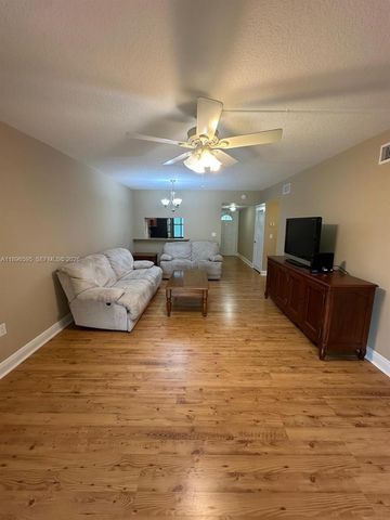 9848 Marina Boulevard 811, Boca Raton, FL 33428