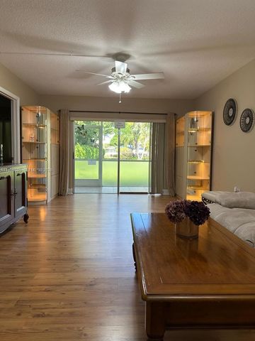 9848 Marina Boulevard 811, Boca Raton, FL 33428