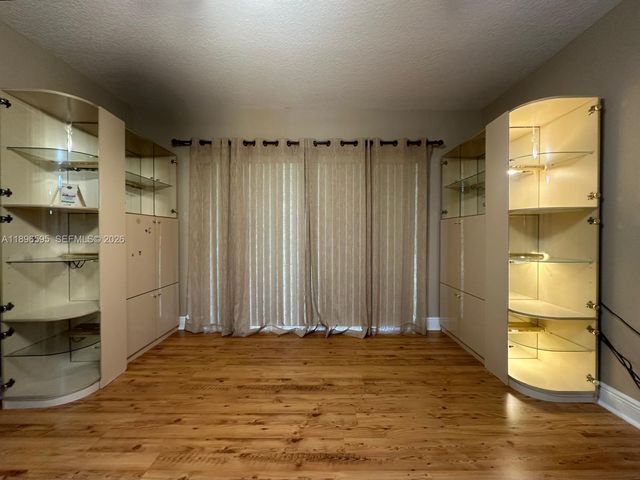 9848 Marina Boulevard 811, Boca Raton, FL 33428