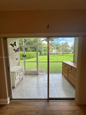 9848 Marina Boulevard 811, Boca Raton, FL 33428