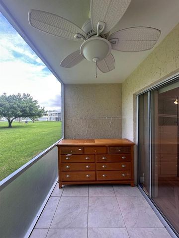 9848 Marina Boulevard 811, Boca Raton, FL 33428