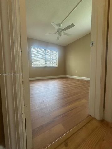 9848 Marina Boulevard 811, Boca Raton, FL 33428