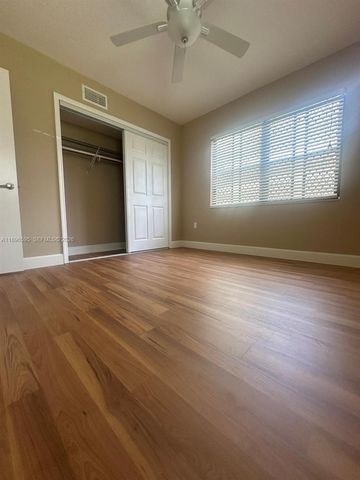 9848 Marina Boulevard 811, Boca Raton, FL 33428
