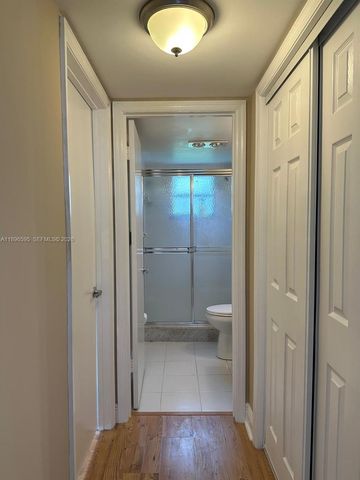9848 Marina Boulevard 811, Boca Raton, FL 33428