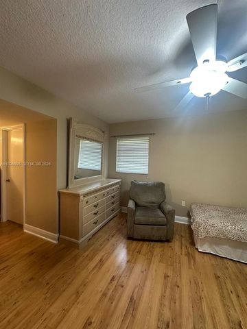 9848 Marina Boulevard 811, Boca Raton, FL 33428