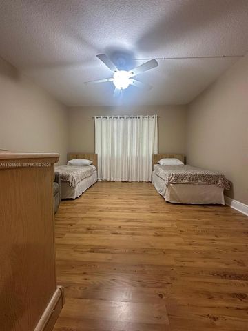 9848 Marina Boulevard 811, Boca Raton, FL 33428