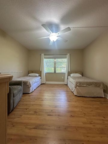 9848 Marina Boulevard 811, Boca Raton, FL 33428