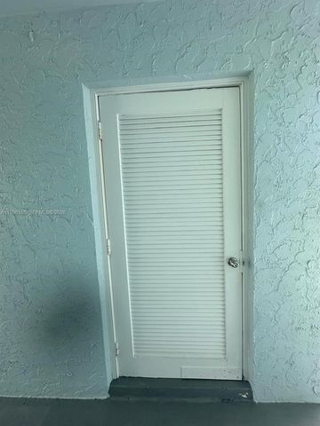9848 Marina Boulevard 811, Boca Raton, FL 33428