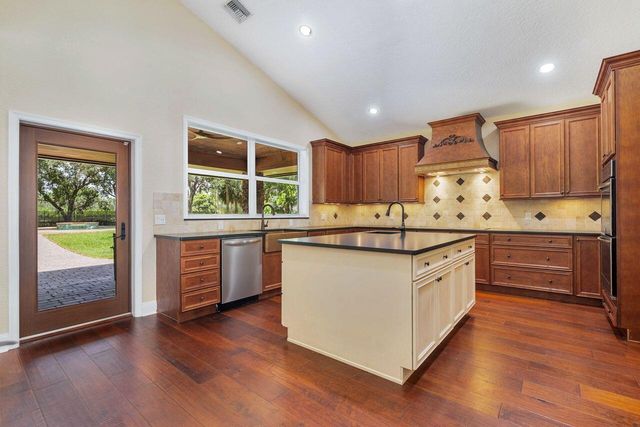 14590 CRAZY HORSE Lane, Palm Beach Gardens, FL 33418