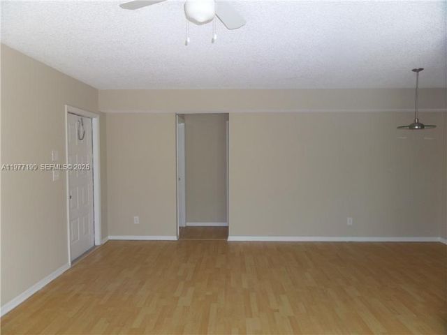 11216 SW 12th St 203, Pembroke Pines, FL 33025