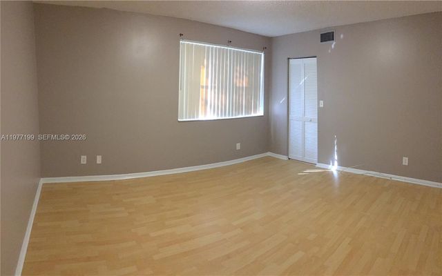 11216 SW 12th St 203, Pembroke Pines, FL 33025