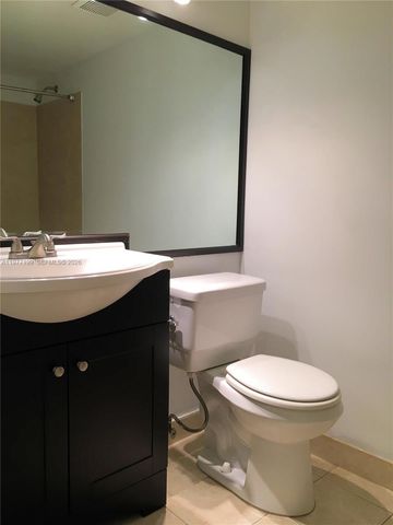 11216 SW 12th St 203, Pembroke Pines, FL 33025