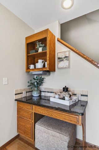 705 OAKHURST DR, Cheyenne, WY 82009