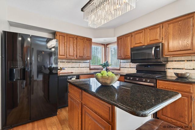 705 OAKHURST DR, Cheyenne, WY 82009