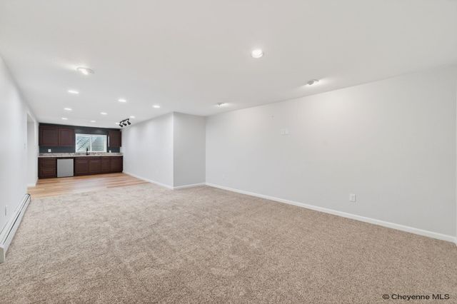 705 OAKHURST DR, Cheyenne, WY 82009