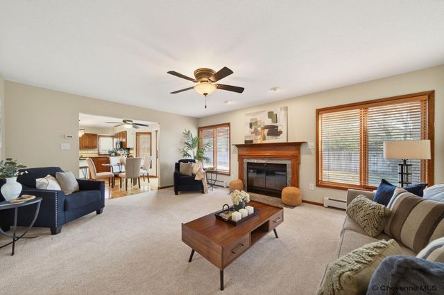 705 OAKHURST DR, Cheyenne, WY 82009
