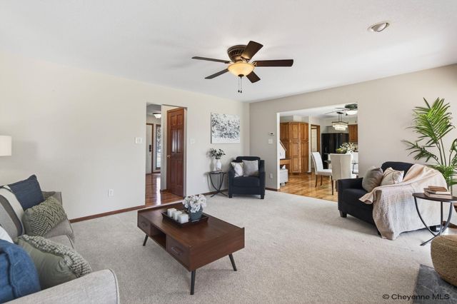 705 OAKHURST DR, Cheyenne, WY 82009