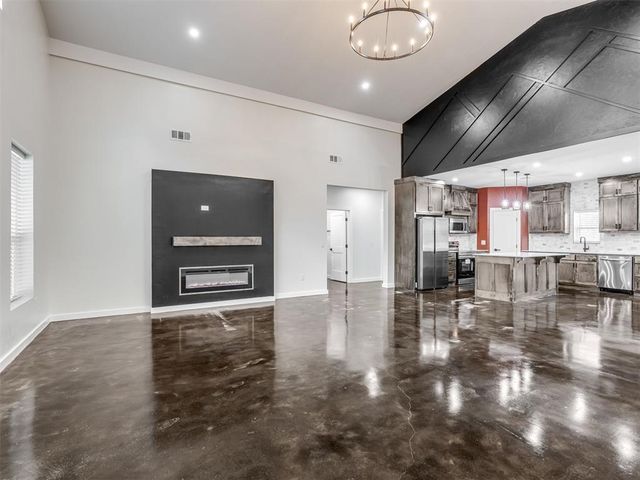 14 Hackney Drive, Mcloud, OK 74851