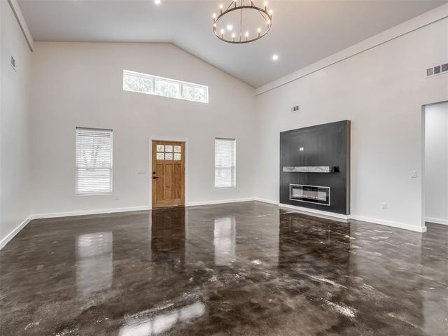 14 Hackney Drive, Mcloud, OK 74851