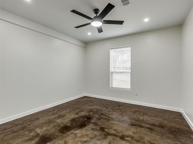 14 Hackney Drive, Mcloud, OK 74851