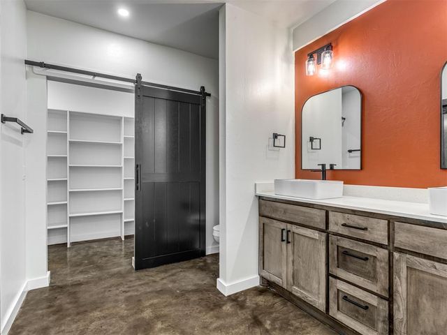 14 Hackney Drive, Mcloud, OK 74851