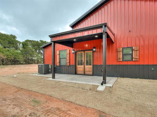14 Hackney Drive, Mcloud, OK 74851