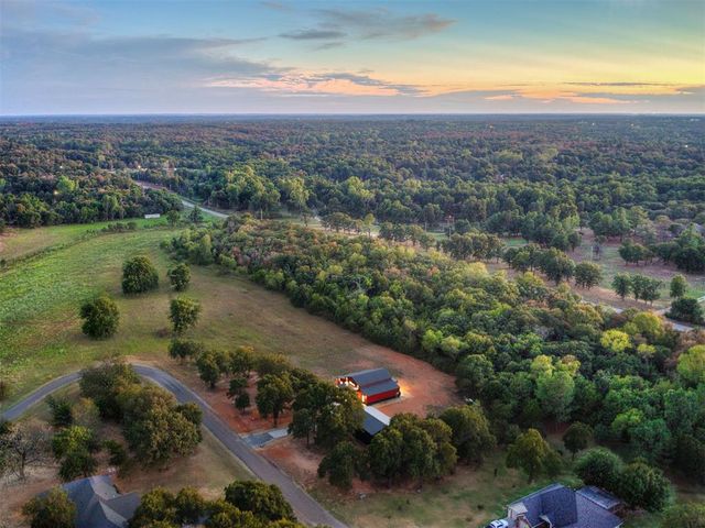 14 Hackney Drive, Mcloud, OK 74851