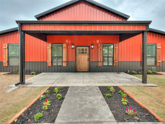 14 Hackney Drive, Mcloud, OK 74851