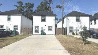 8111 Denton Street A / B, Houston, TX 77028