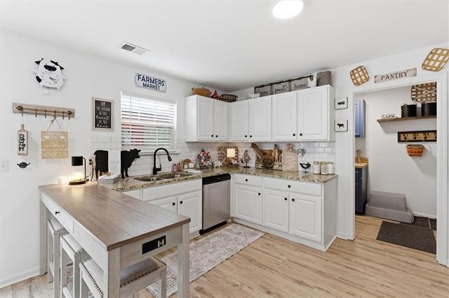 14 Glenmaura NW Way, Cartersville, GA 30120