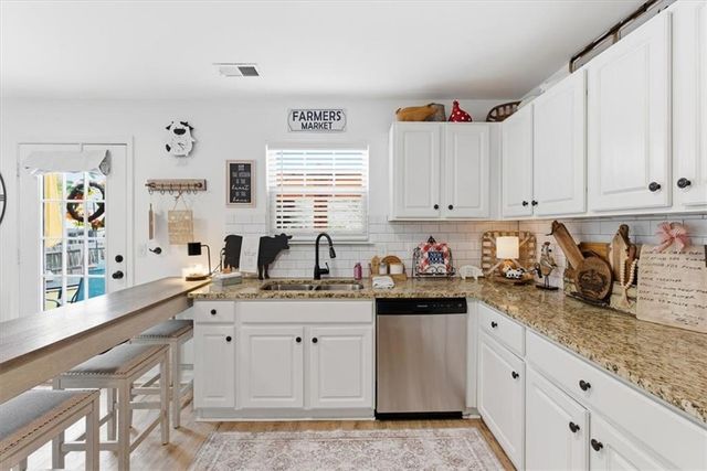 14 Glenmaura NW Way, Cartersville, GA 30120