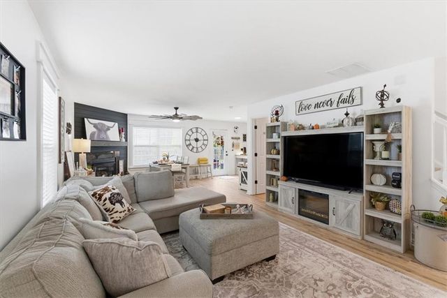 14 Glenmaura NW Way, Cartersville, GA 30120