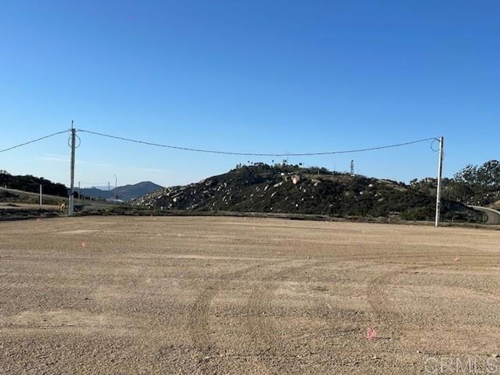 Image 6 of property listing at 1742 KENSINGTON GLEN, Escondido, CA 92026