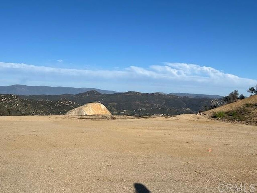 Image 9 of property listing at 1742 KENSINGTON GLEN, Escondido, CA 92026