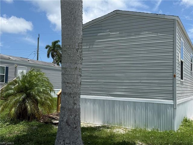 12120 Cactus DR, Fort Myers, FL 33908