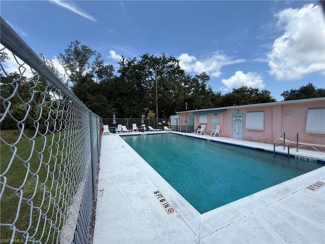 12120 Cactus DR, Fort Myers, FL 33908