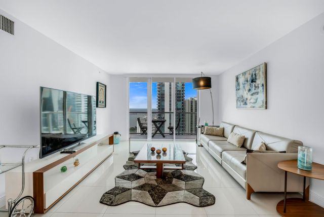 1155 BRICKELL BAY Drive 2509, Miami, FL 33131