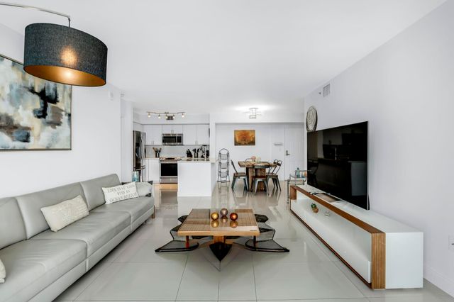 1155 BRICKELL BAY Drive 2509, Miami, FL 33131